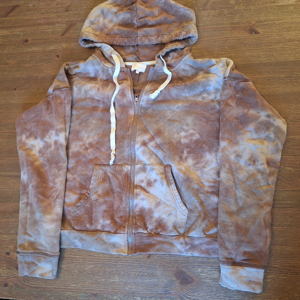 Tie-Dye Hoodie in Brown and Cream